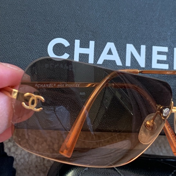 SOLD Vintage Chanel Y2K Rimless Sunglasses - Picture 9 of 13
